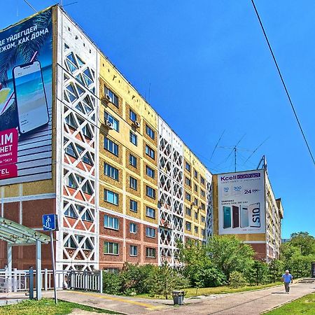 Apartment Near The President'S Park. Orbita-2 Almaty Exterior photo